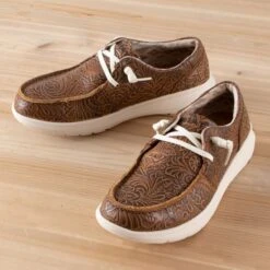 Ariat Brown Floral Embossed Hilos