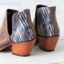 Ariat Fiery Tan Dixon Chimayo Boots -Western Cowboy Equipment Shop 10042579 heel