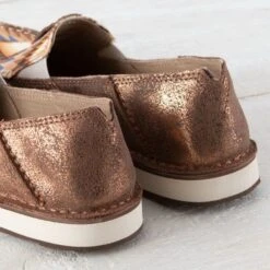 Ariat Metallic Aztec Blanket Cruiser -Western Cowboy Equipment Shop 10044528 heel A