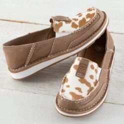 Ariat Tan And White Hair On Cruisers -Western Cowboy Equipment Shop 10044532 alt A