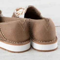 Ariat Tan And White Hair On Cruisers -Western Cowboy Equipment Shop 10044532 heel A