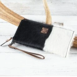 STS Classic Cowhide Clutch