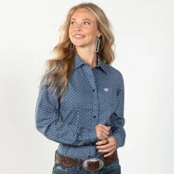 Cinch Sky Captin Blue Top