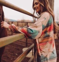 Cara Diamond Aztec Top -Western Cowboy Equipment Shop 67548 Inflcr 1