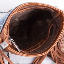 Wrangler Pocket Crossbody -Western Cowboy Equipment Shop 836010 int A