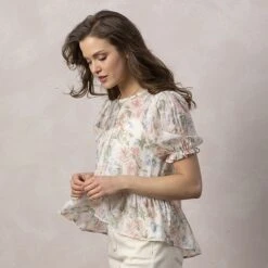 Country Grace Magnolia May Top