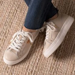 Country Grace McMasy Nude Sneaker