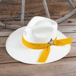 Charlie 1 Horse Lone Star Love