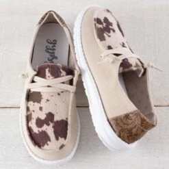 Gypsy Jazz Beige Tooled Mooma Shoes -Western Cowboy Equipment Shop GJSP0301B alt A