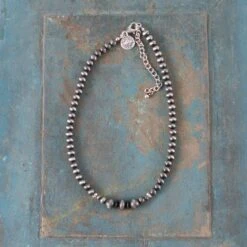 Dainty Navajo Pearl Choker Necklace
