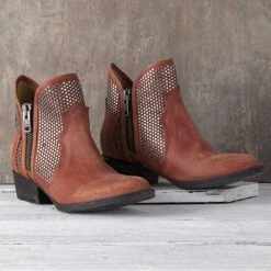Corral Circle G Red Studded Booties