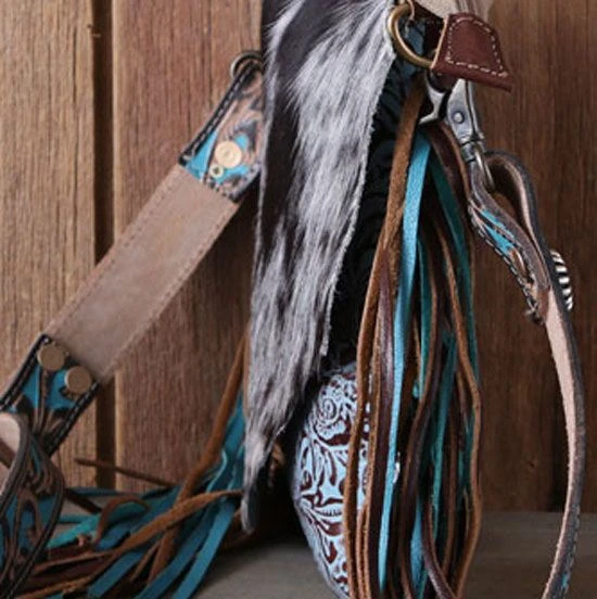 Cobalt Blue Cowhide Concealed Carry Crossbody 4 Cobalt Blue Cowhide Concealed Carry Crossbody - Image 2