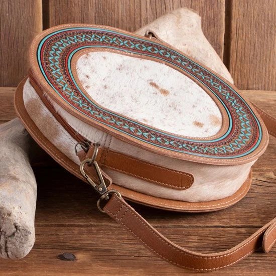 Circle Hide Crossbody Bag 7 Circle Hide Crossbody Bag - Image 5