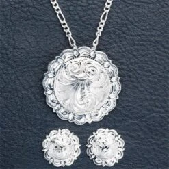 Berry Concho Necklace Set