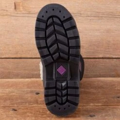 Muck Boot Ladies Chore Mid Boots 9 Muck Boot Ladies Chore Mid Boots -Western Cowboy Equipment Shop WCHM000 sole