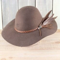 CHARLIE 1 HORSE Wanderlust Acorn Floppy Hat