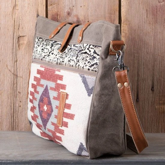 Pecos Aztec Messenger Bag 5 Pecos Aztec Messenger Bag - Image 3